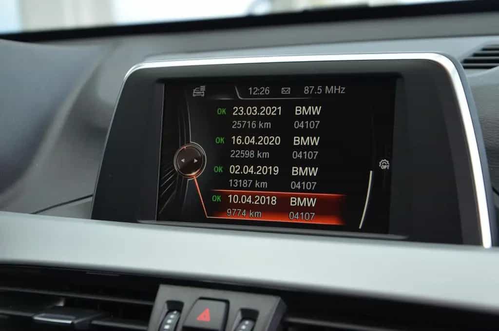 BMW X1 sDrive 18i *AUTOMATIK*AHK*1.HAND*ERST 44TKM!* 04/2016-photo-21