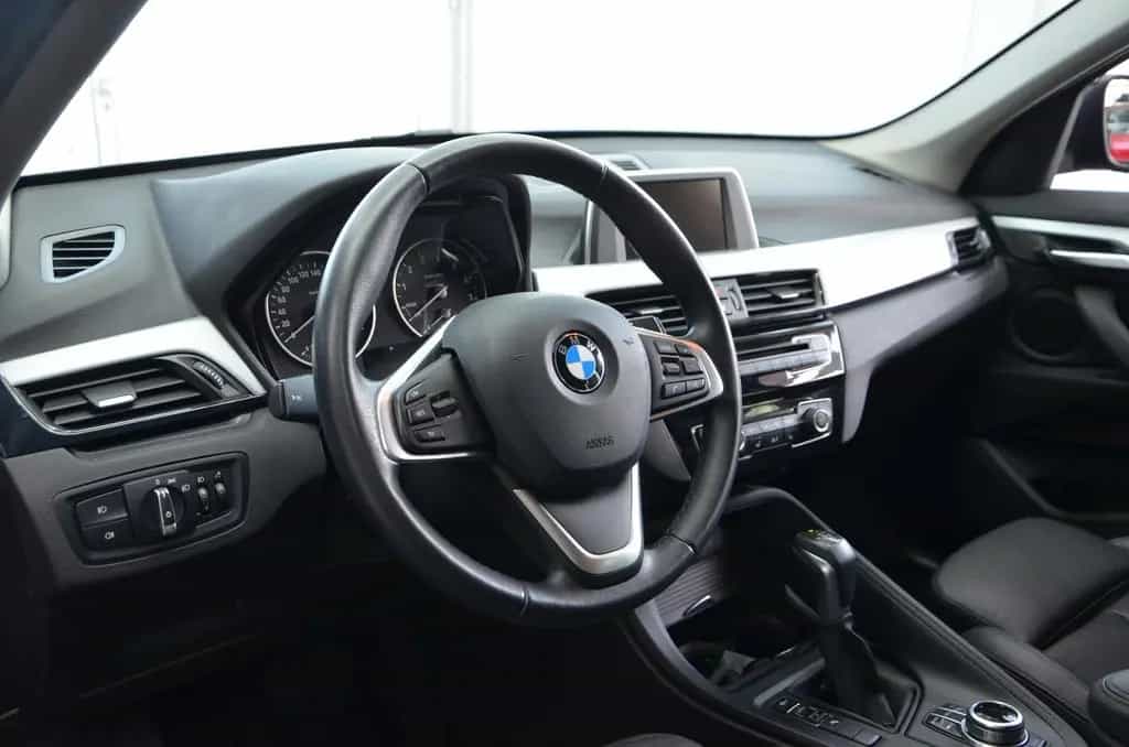 BMW X1 sDrive 18i *AUTOMATIK*AHK*1.HAND*ERST 44TKM!* 04/2016-photo-9
