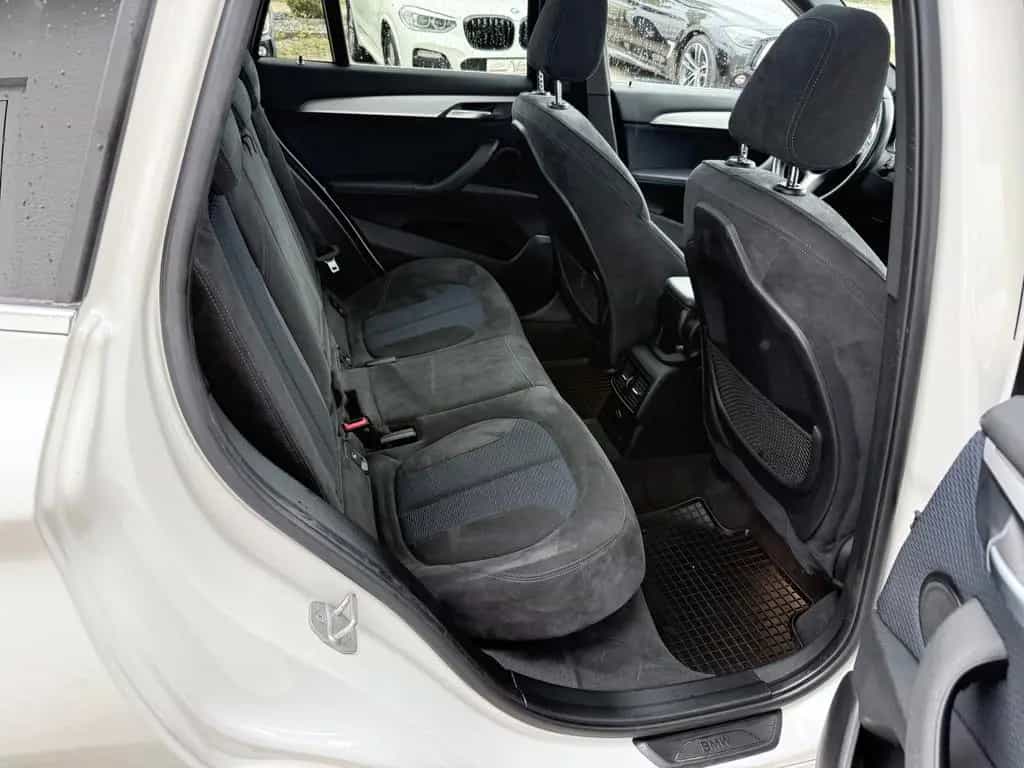 BMW X1 xDrive20i M Sport Aut M19" PANO KAMERA eSitze 09/2017-photo-18