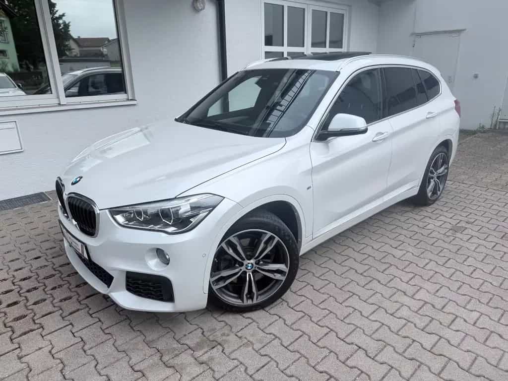 BMW X1 xDrive20i M Sport Aut M19" PANO KAMERA eSitze 09/2017-photo-2