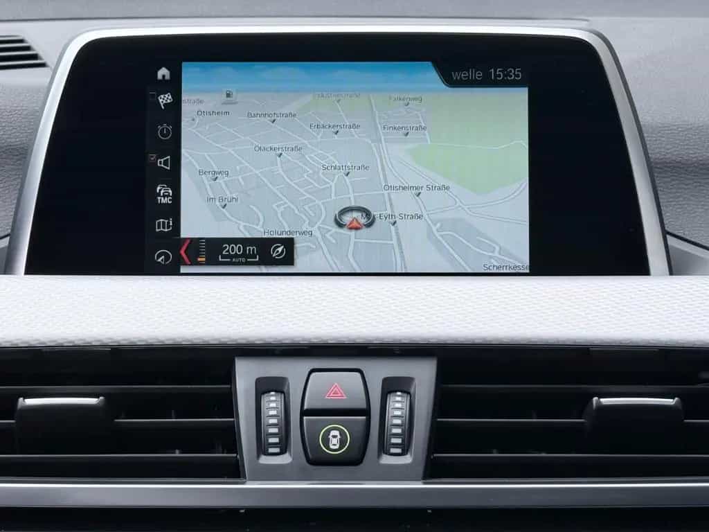 BMW X1 xDrive20i M Sport Aut M19" PANO KAMERA eSitze 09/2017-photo-25