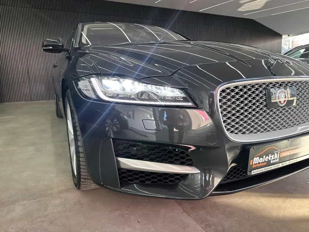 Jaguar XF 30t R-Sport AWD*Kamera*4xSHZ*Totwinkel* 05/2019-photo-34