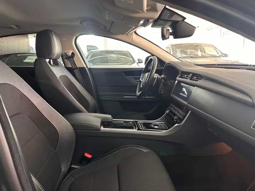 Jaguar XF 30t R-Sport AWD*Kamera*4xSHZ*Totwinkel* 05/2019-photo-7