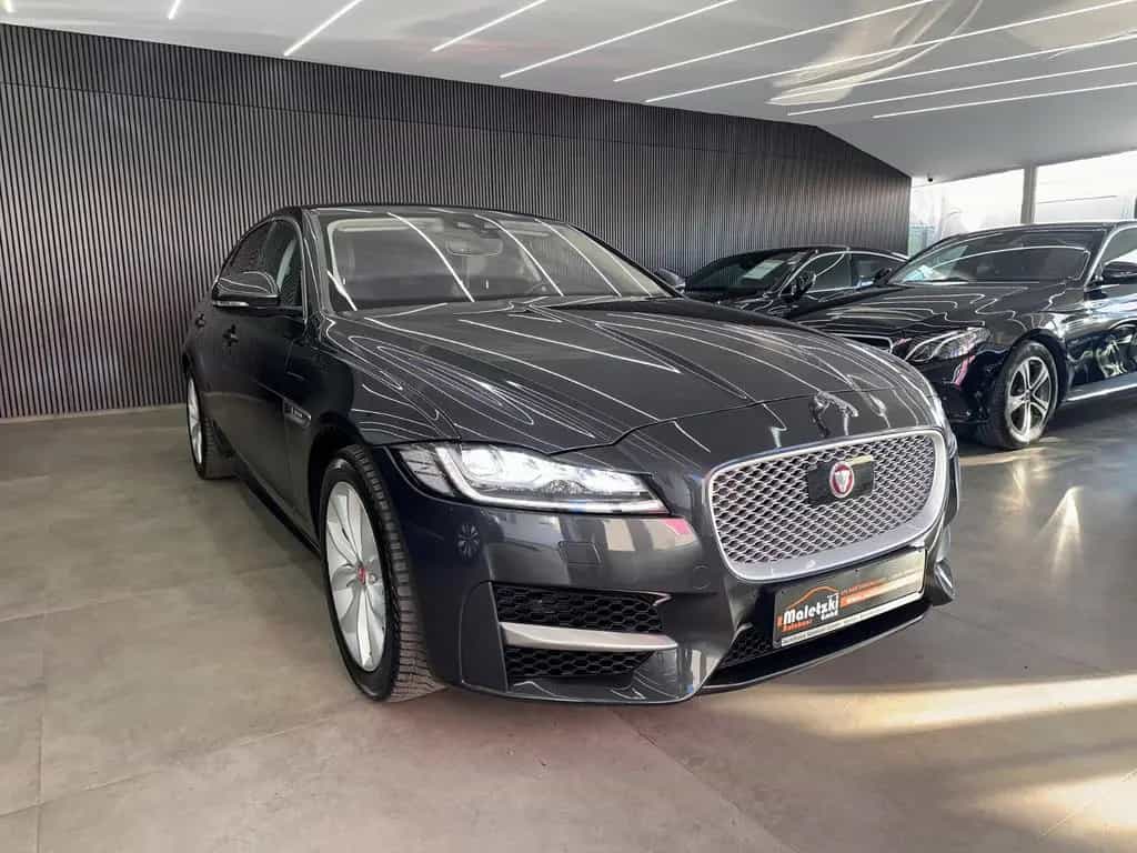Jaguar XF 30t R-Sport AWD*Kamera*4xSHZ*Totwinkel* 05/2019-photo-32