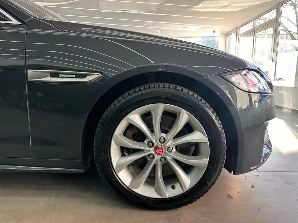 Jaguar XF 30t R-Sport AWD*Kamera*4xSHZ*Totwinkel* 05/2019-photo-36
