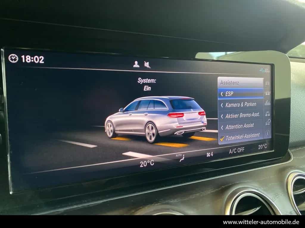 Mercedes-Benz E 220 d T-Modell Avantgarde/AHK/LED/Kamera/SHZ 05/2020-photo-23