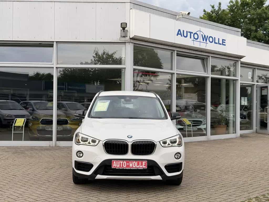 BMW X1 xDrive 20d Sport Line LED AHK PDC SITZ-HZG 11/2018-photo-1