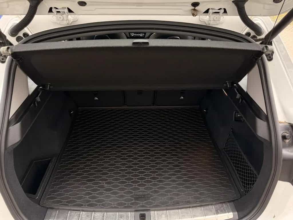 BMW X1 xDrive 20d Sport Line LED AHK PDC SITZ-HZG 11/2018-photo-19