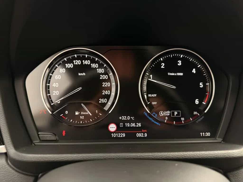 BMW X1 xDrive 20d Sport Line LED AHK PDC SITZ-HZG 11/2018-photo-23