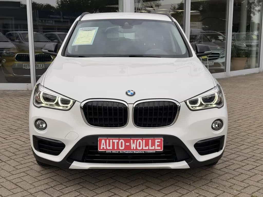BMW X1 xDrive 20d Sport Line LED AHK PDC SITZ-HZG 11/2018-photo-4