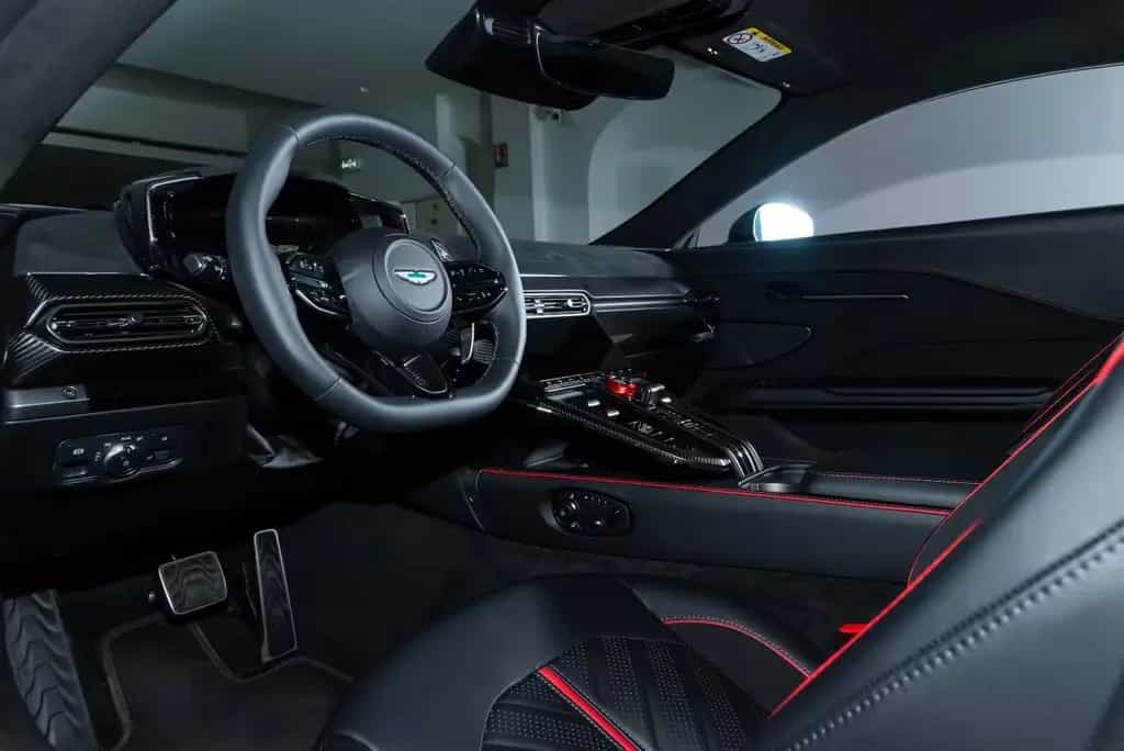 Aston Martin V8 Vantage 4.0 V8 null-photo-10