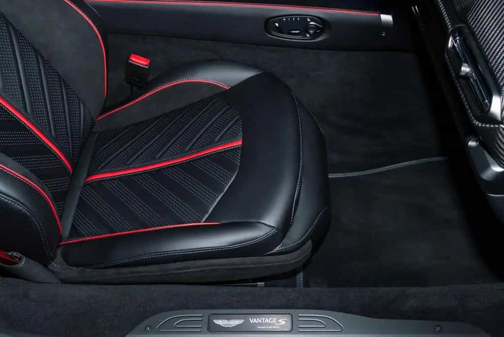 Aston Martin V8 Vantage 4.0 V8 null-photo-16