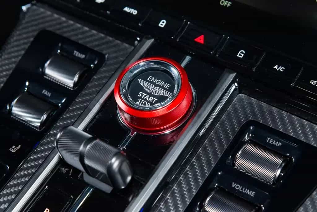 Aston Martin V8 Vantage 4.0 V8 null-photo-22