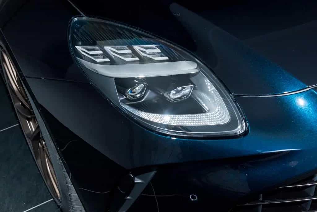 Aston Martin V8 Vantage 4.0 V8 null-photo-33
