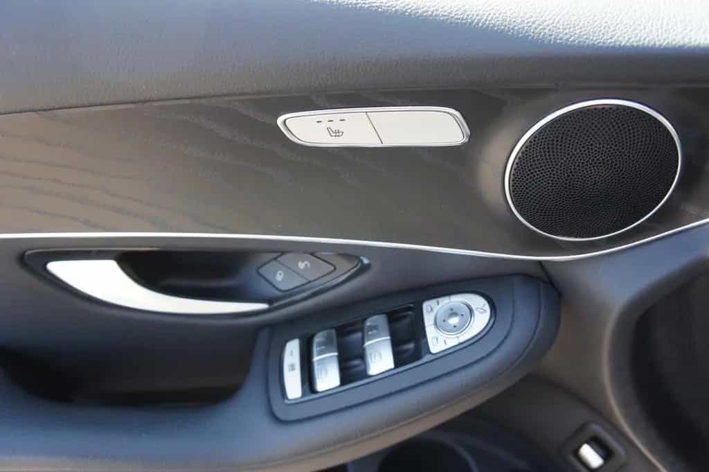 Mercedes-Benz GLC 300 d 4Matic*ACC*HUD*STDHZG*KAM*HIGHEND*19Z 06/2020-photo-12