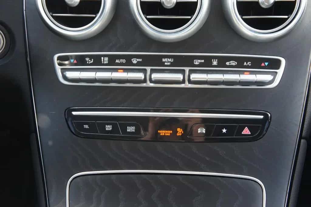 Mercedes-Benz GLC 300 d 4Matic*ACC*HUD*STDHZG*KAM*HIGHEND*19Z 06/2020-photo-16