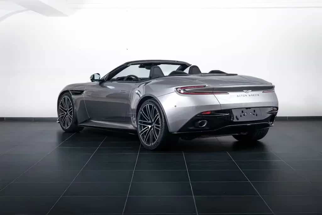 Aston Martin DB12 4.0 V8 Volante null-photo-2