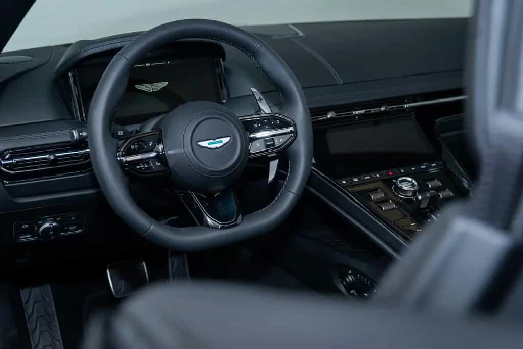 Aston Martin DB12 4.0 V8 Volante null-photo-25