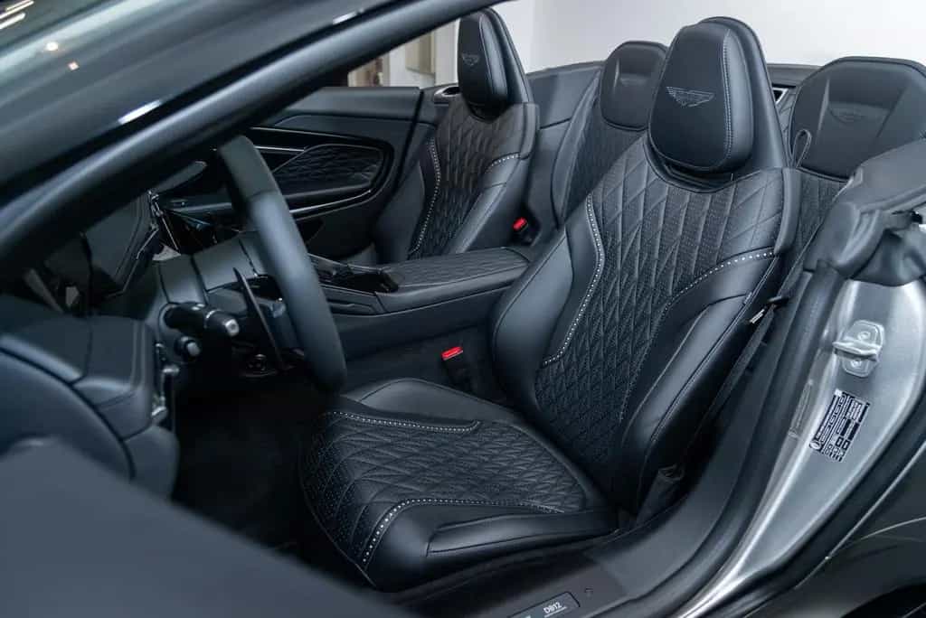 Aston Martin DB12 4.0 V8 Volante null-photo-27