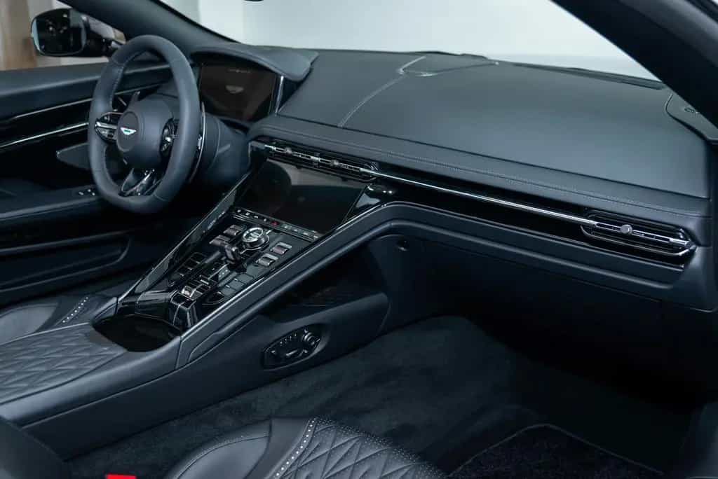 Aston Martin DB12 4.0 V8 Volante null-photo-28
