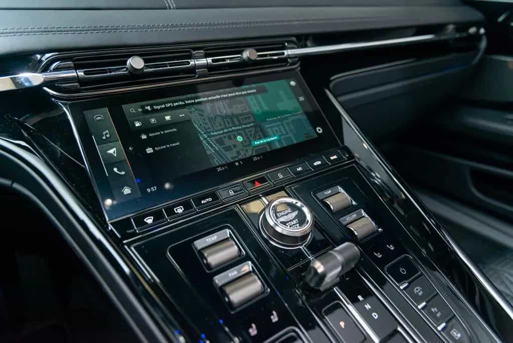 Aston Martin DB12 4.0 V8 Volante null-photo-38