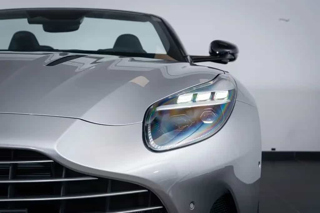 Aston Martin DB12 4.0 V8 Volante null-photo-9