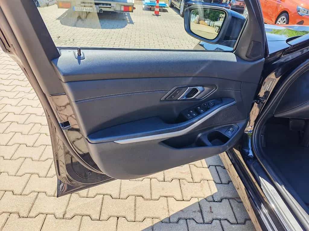 BMW 320 d Advantage LEASER Head-Up S-HEFT PDC NAVI 10/2019-photo-12