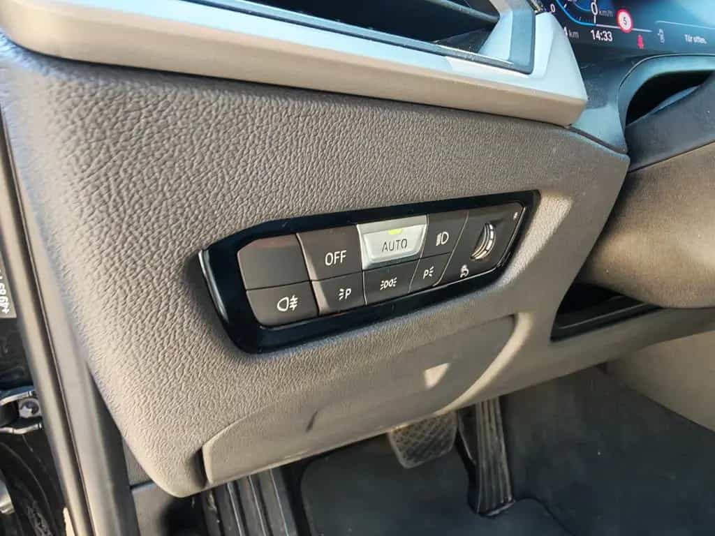BMW 320 d Advantage LEASER Head-Up S-HEFT PDC NAVI 10/2019-photo-8