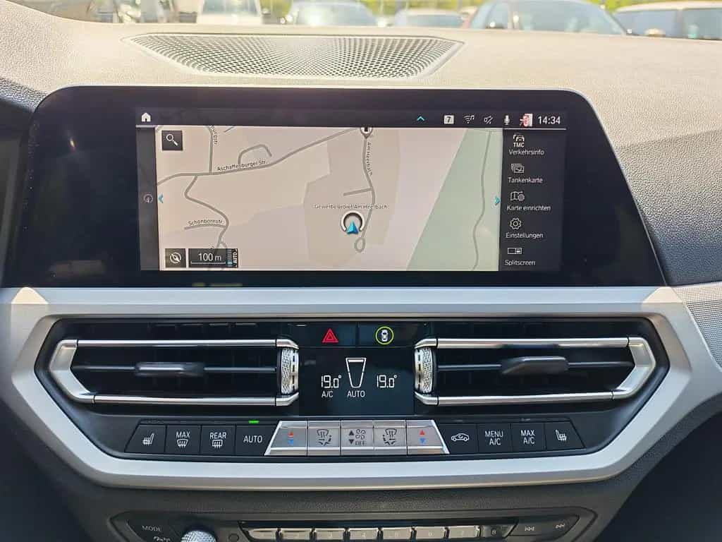 BMW 320 d Advantage LEASER Head-Up S-HEFT PDC NAVI 10/2019-photo-9