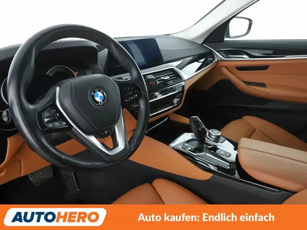 BMW 530 5er 530d xDrive Luxury Line Aut. *HUD*LED*ACC* 02/2020-photo-11