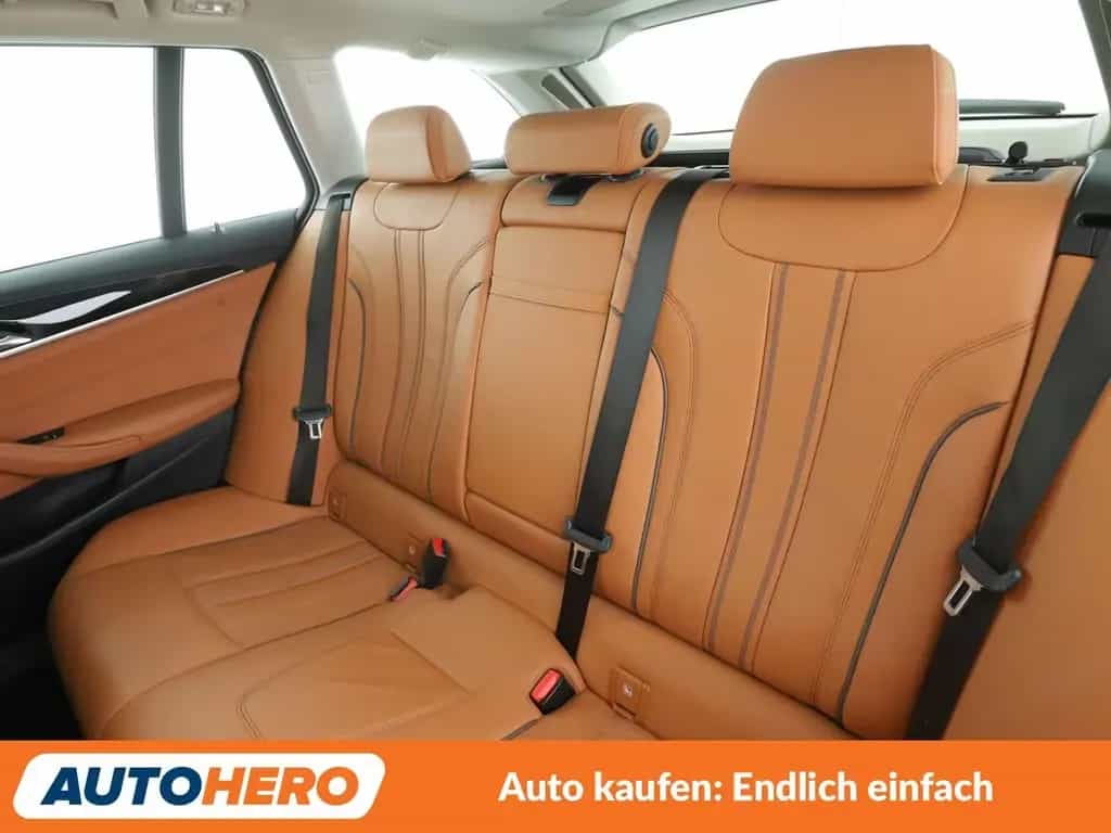 BMW 530 5er 530d xDrive Luxury Line Aut. *HUD*LED*ACC* 02/2020-photo-13