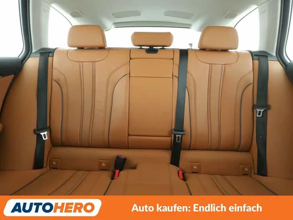 BMW 530 5er 530d xDrive Luxury Line Aut. *HUD*LED*ACC* 02/2020-photo-18