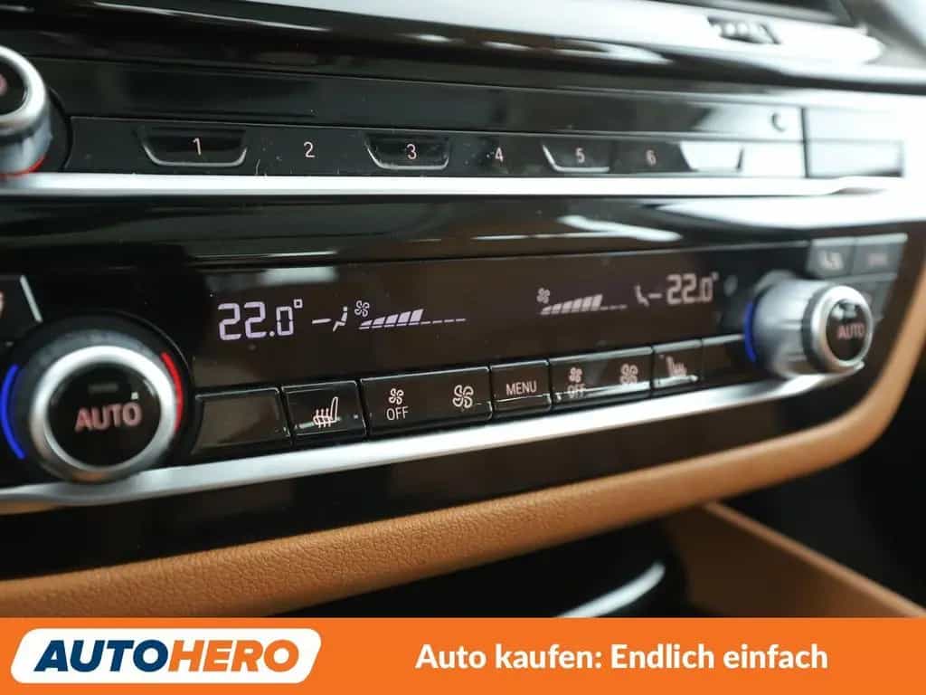 BMW 530 5er 530d xDrive Luxury Line Aut. *HUD*LED*ACC* 02/2020-photo-23