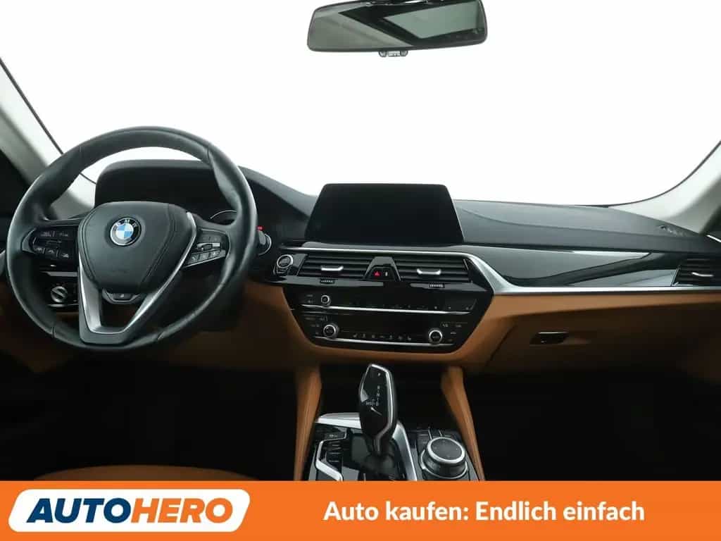 BMW 530 5er 530d xDrive Luxury Line Aut. *HUD*LED*ACC* 02/2020-photo-9