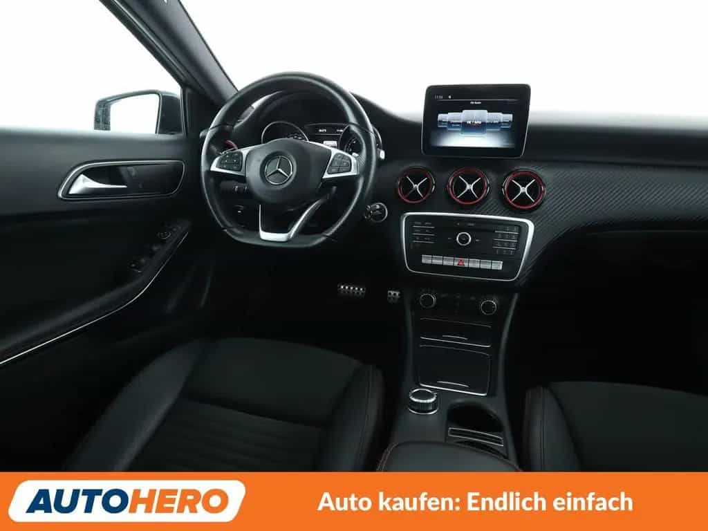 Mercedes-Benz A 250 AMG Line Aut. *NAVI*LED*TEMPO*CAM*SHZ* 07/2016-photo-12