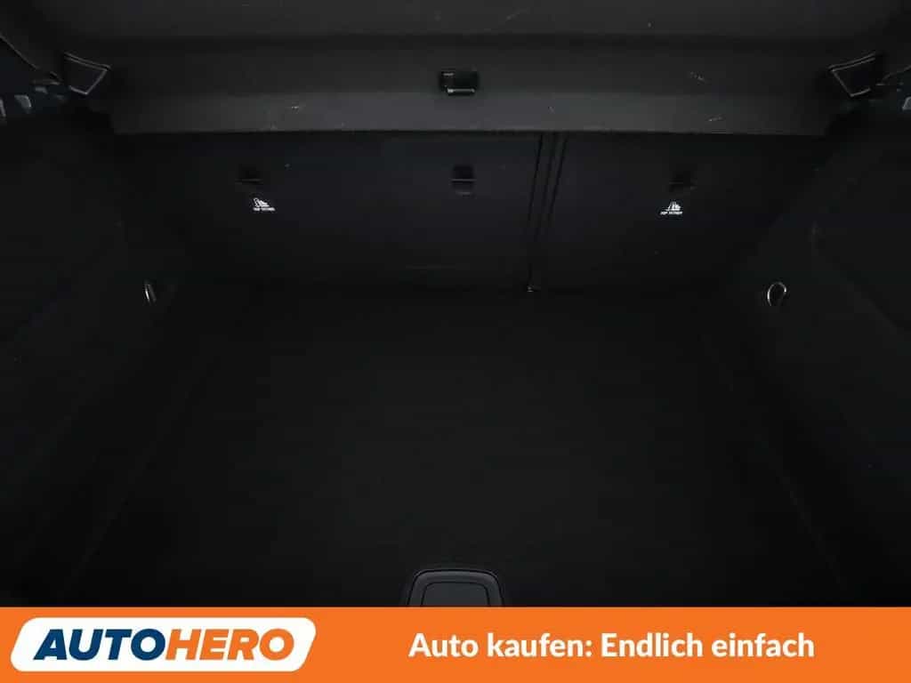 Mercedes-Benz A 250 AMG Line Aut. *NAVI*LED*TEMPO*CAM*SHZ* 07/2016-photo-17