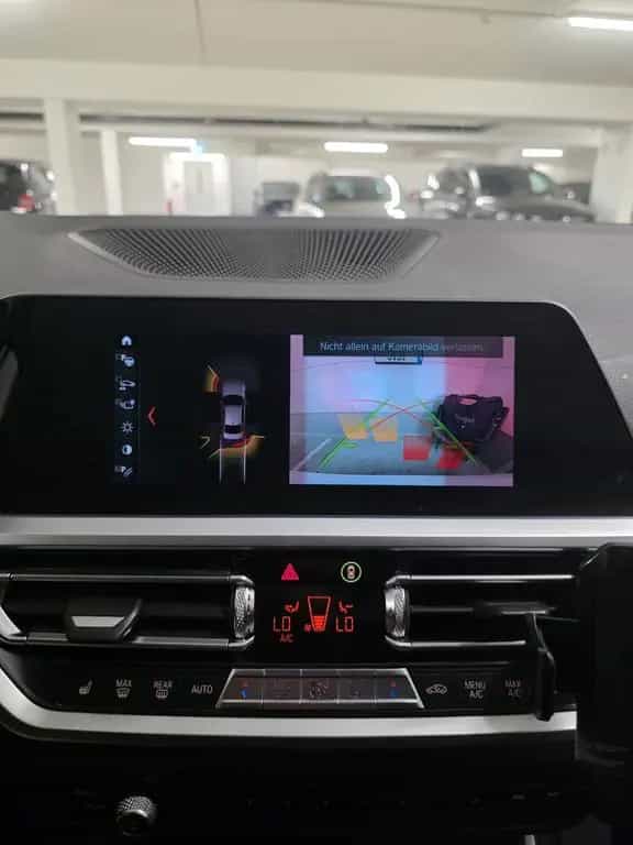 BMW 320 d xDrive Advantage Automatic Advantage 10/2019-photo-4