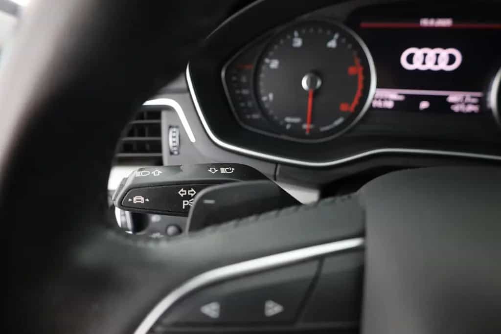 Audi A4 40 TDI S-Tronic OptikSchwarz AHK ACC Leder 02/2021-photo-18