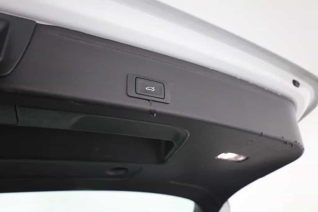 Audi A4 40 TDI S-Tronic OptikSchwarz AHK ACC Leder 02/2021-photo-31
