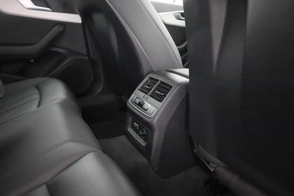 Audi A4 40 TDI S-Tronic OptikSchwarz AHK ACC Leder 02/2021-photo-33
