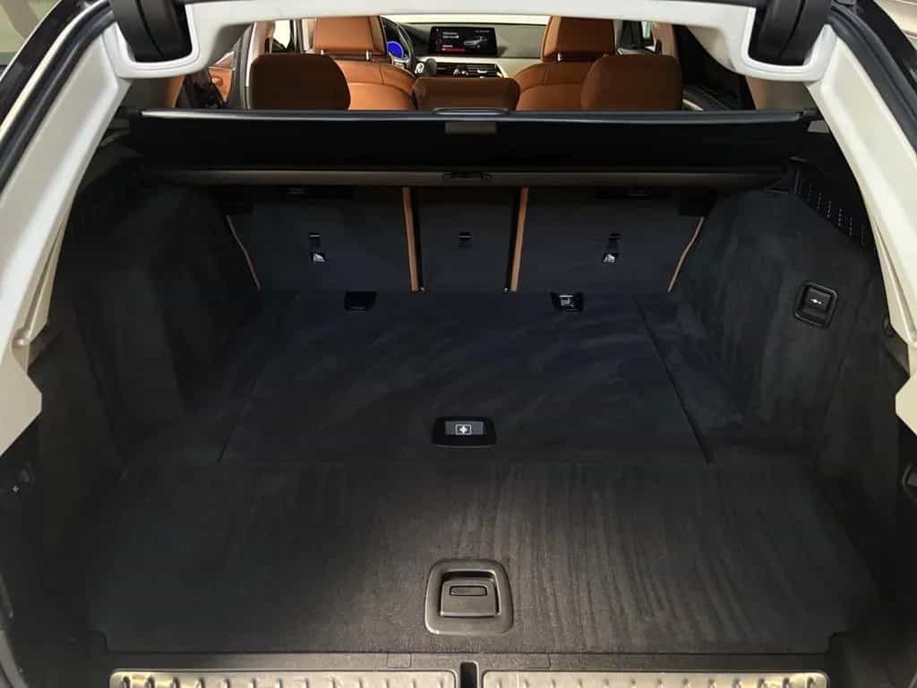 BMW 520 d Touring -- Pano/ Komfortsitz/ HeadUp 02/2019-photo-10