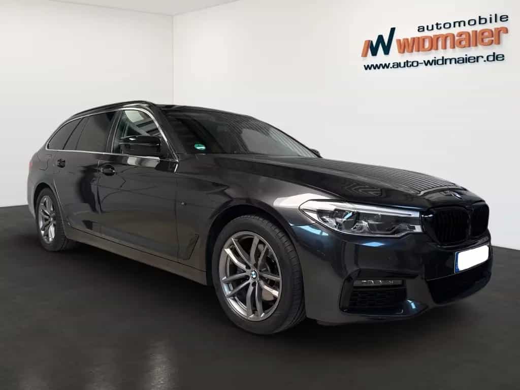 BMW 520 d Touring -- Pano/ Komfortsitz/ HeadUp 02/2019-photo-2