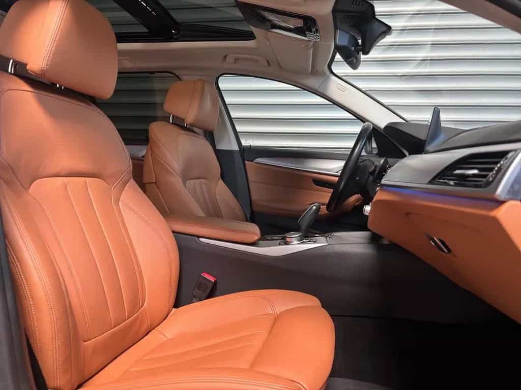 BMW 520 d Touring -- Pano/ Komfortsitz/ HeadUp 02/2019-photo-25