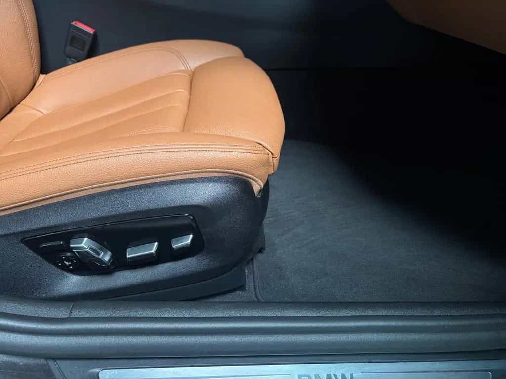 BMW 520 d Touring -- Pano/ Komfortsitz/ HeadUp 02/2019-photo-26