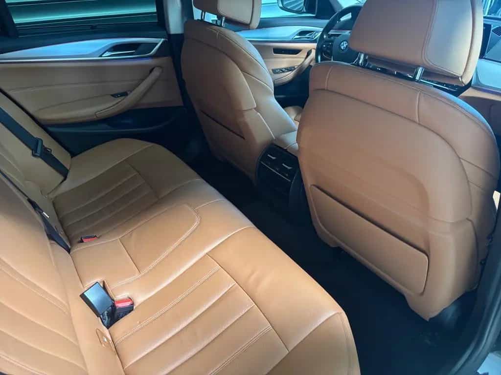 BMW 520 d Touring -- Pano/ Komfortsitz/ HeadUp 02/2019-photo-27