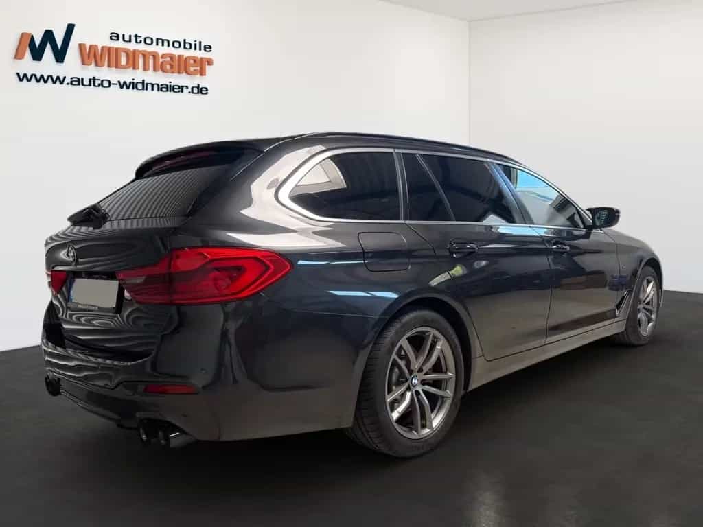 BMW 520 d Touring -- Pano/ Komfortsitz/ HeadUp 02/2019-photo-4