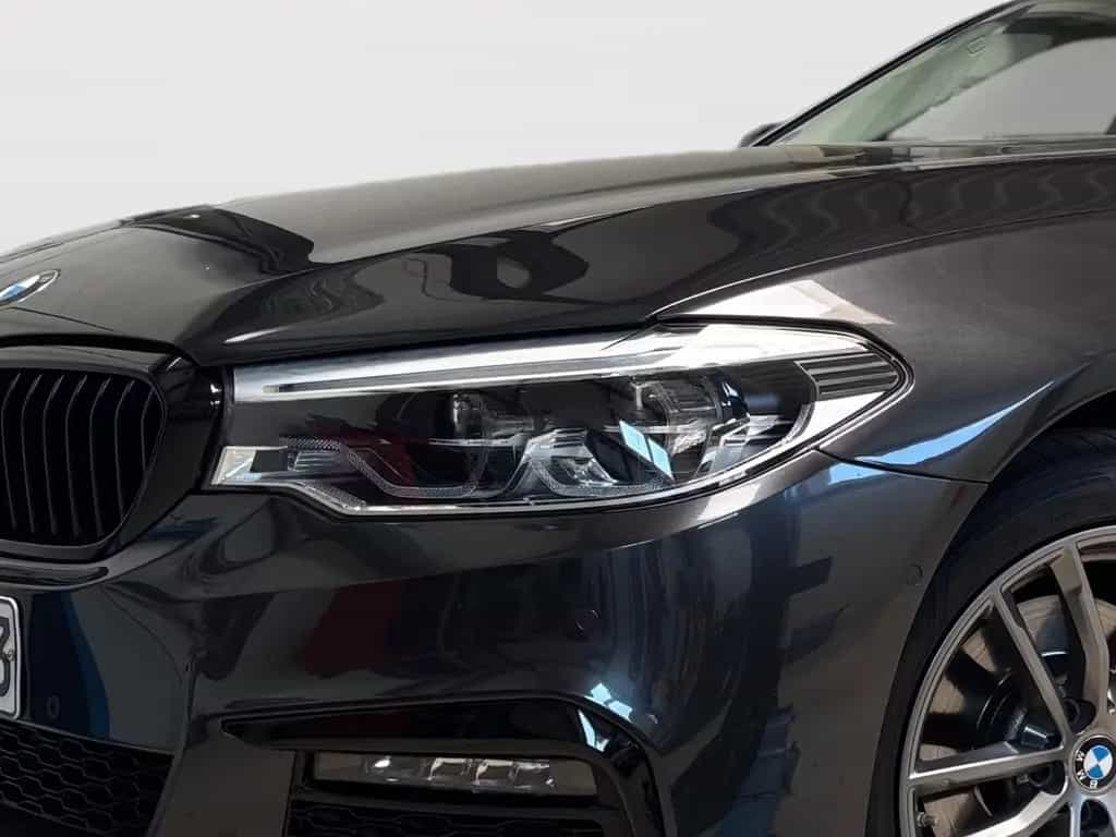 BMW 520 d Touring -- Pano/ Komfortsitz/ HeadUp 02/2019-photo-7