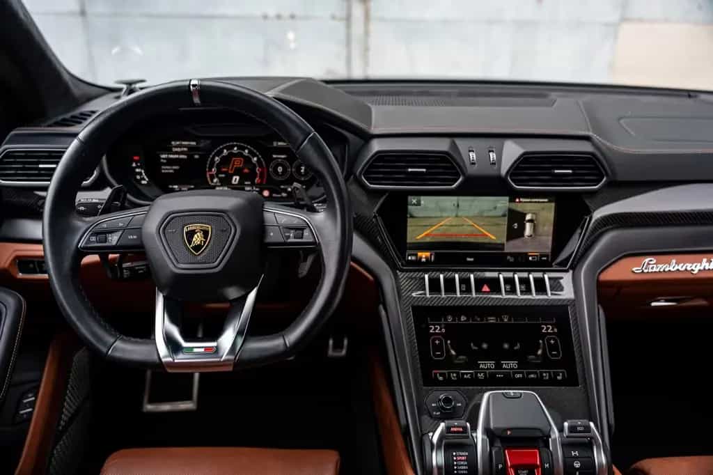 Lamborghini Urus 4.0 V8 B&0 Massage Pano Grigio Keres 06/2022-photo-10