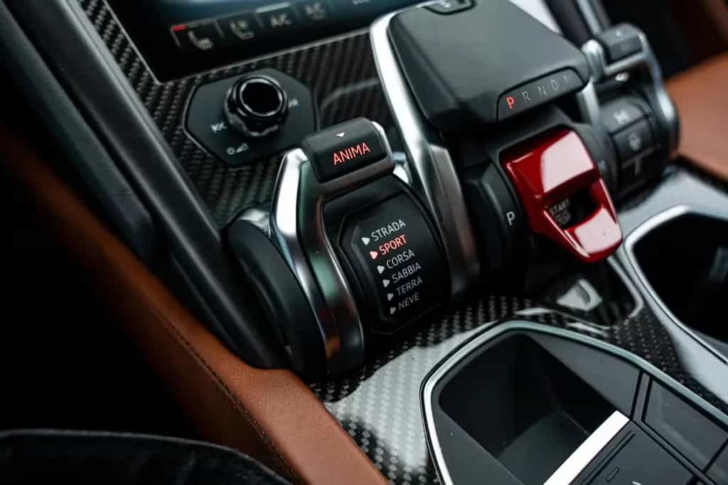 Lamborghini Urus 4.0 V8 B&0 Massage Pano Grigio Keres 06/2022-photo-19