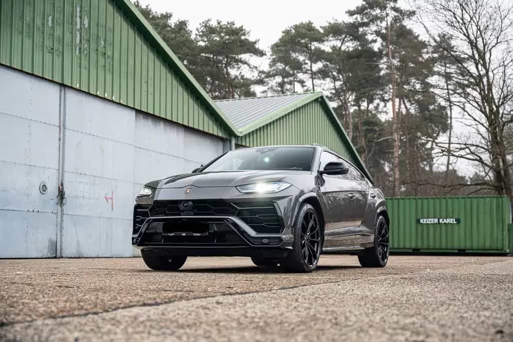 Lamborghini Urus 4.0 V8 B&0 Massage Pano Grigio Keres 06/2022-photo-2